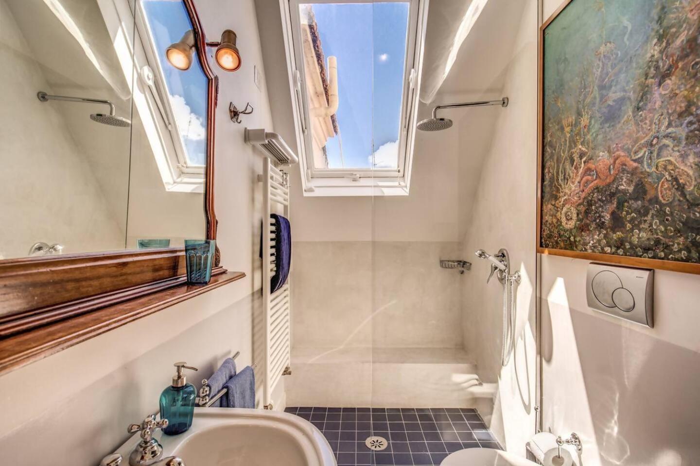 Apartamento Attic With Terrace Overlooking St Peters Basilica